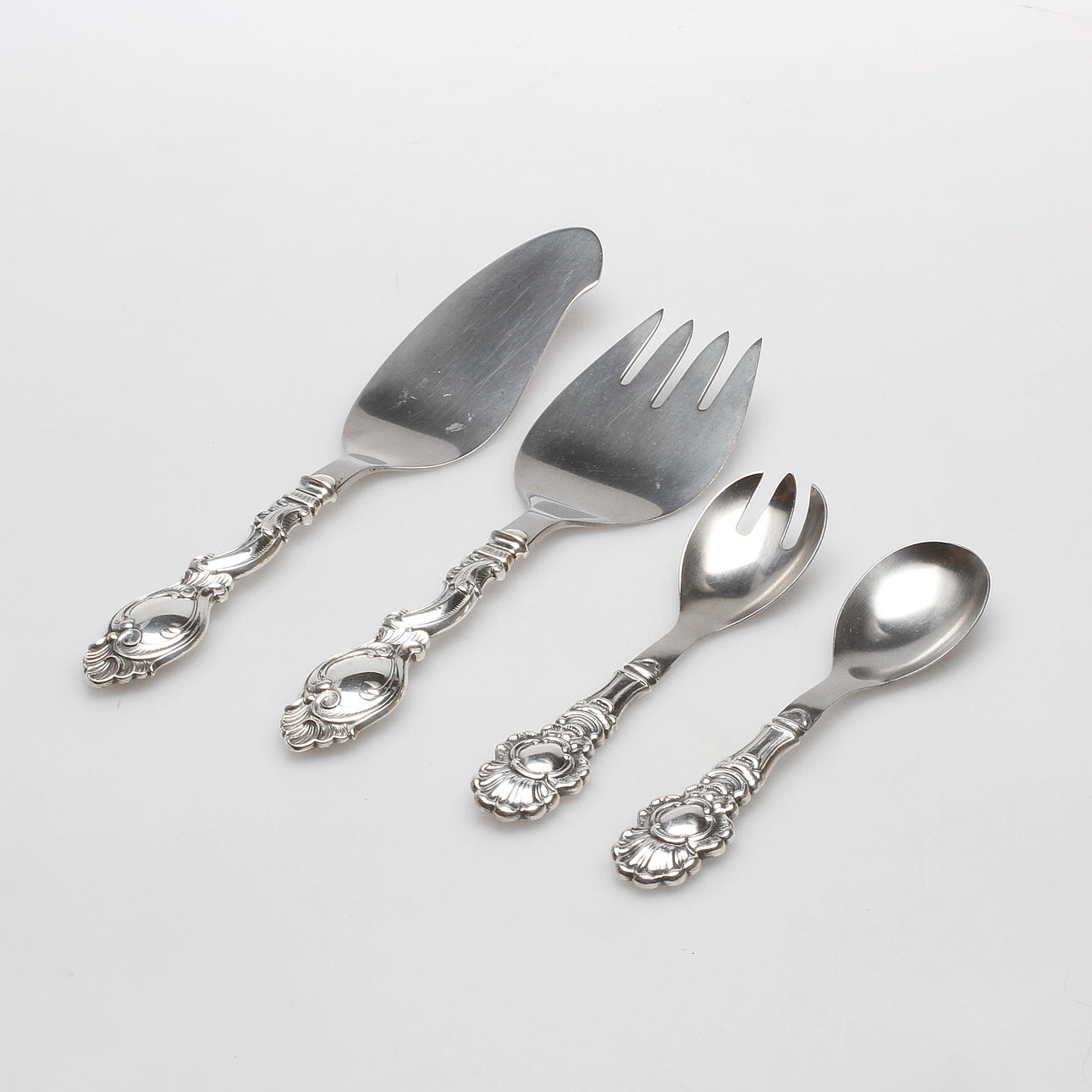 BESTICK, 4 delar, silver, vikt ca. 207,8 gram.