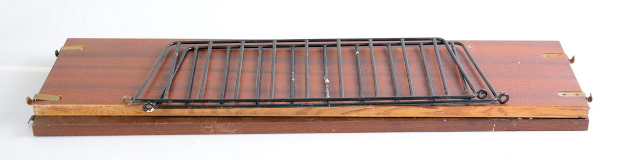 STRINGHYLLA, 2 hyllplan.