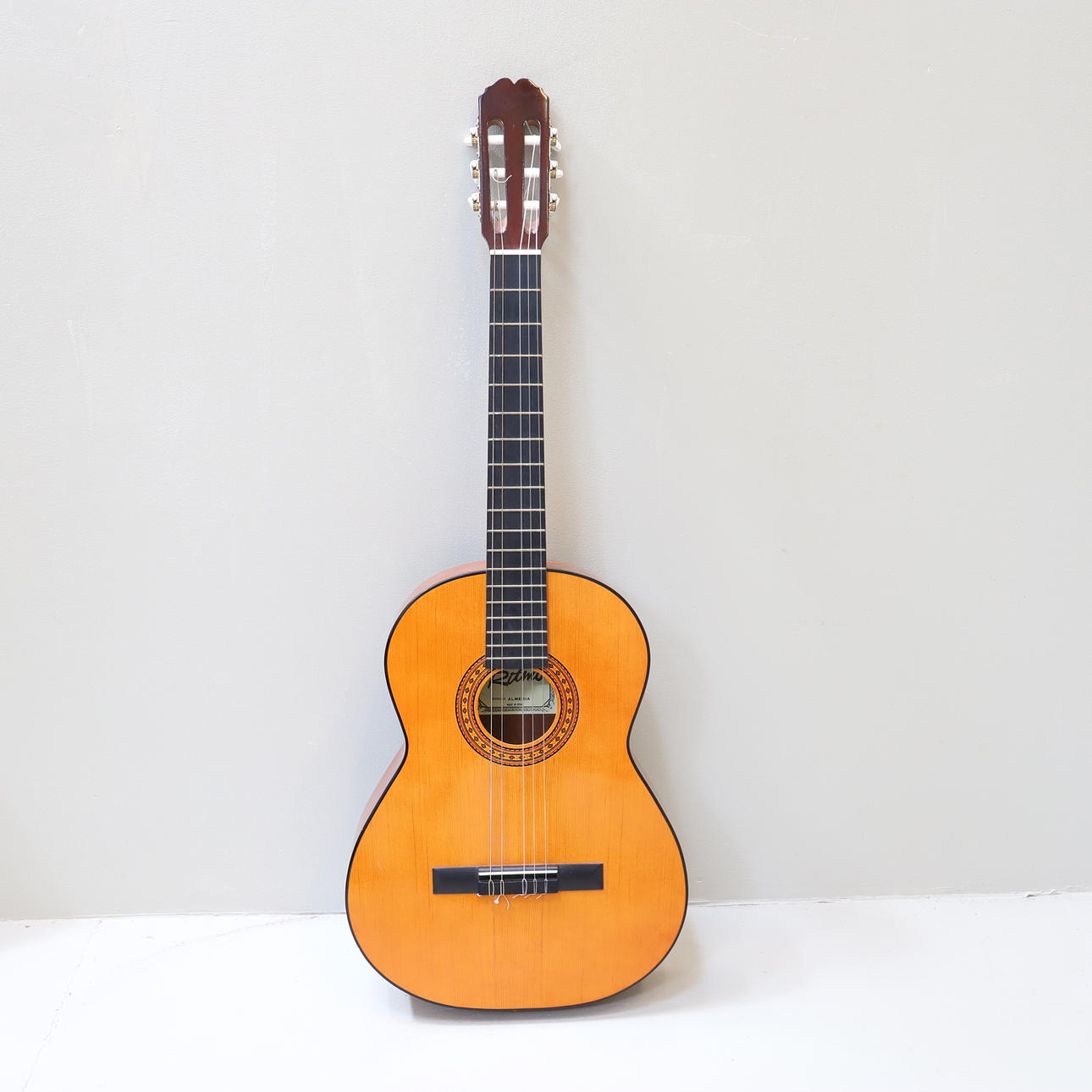 GUITAR, «Almeria», Ritmo, España.