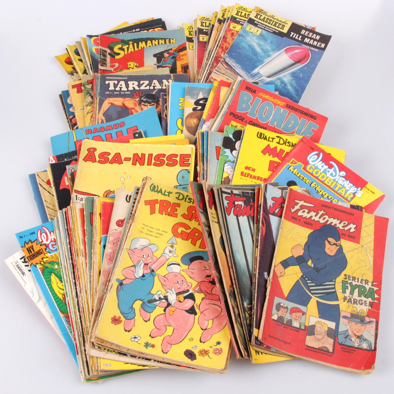 SERIETIDNINGAR, ca 100 st. Delvis Fantomen och Kalle Anka, mestadels 1950-tal.
