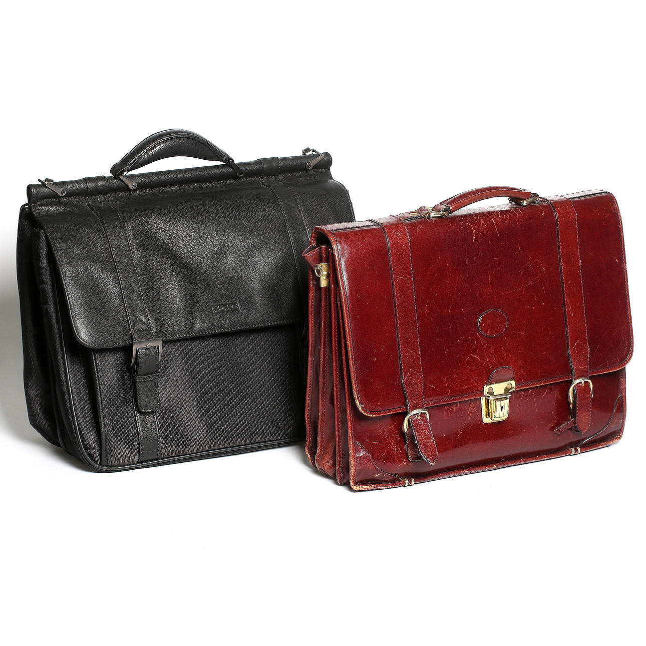 PORTFÖLJER, 2 st, läder och goretex. 1900-talets andra hälft.