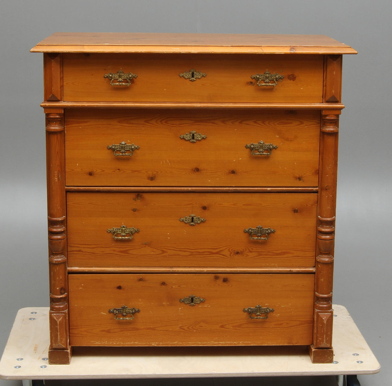 BYRÅ, furu, 1900-tal.