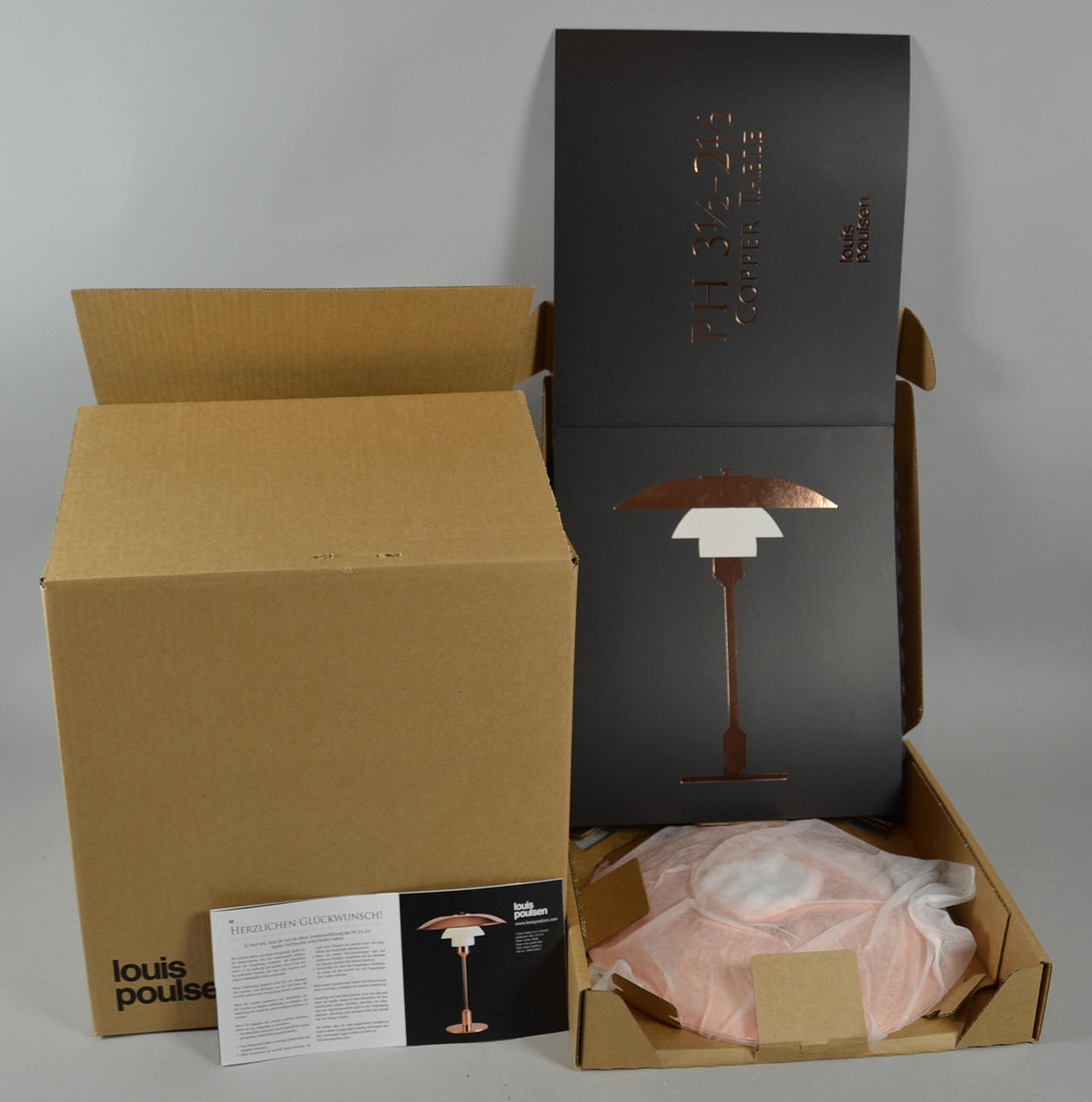 POUL HENNINGSEN. PH 3½-2½ BORDSLAMPA BEGRÄNSAD UPPLAGA.