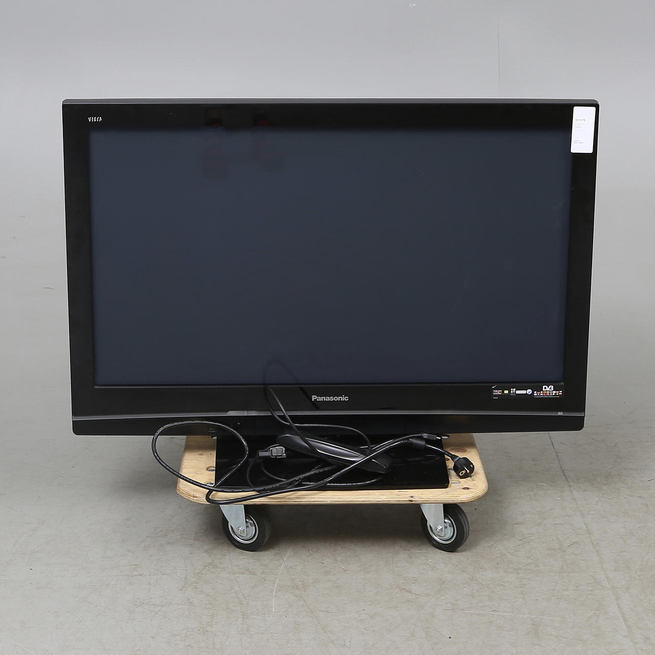 TV, Panasonic 42", TH-42PX80EA.