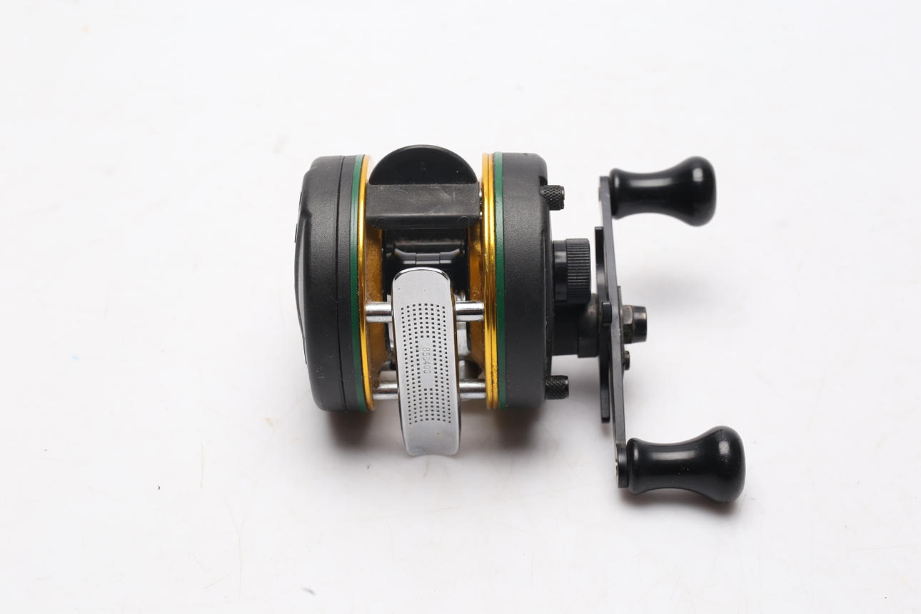 avet camo reels T-RX Quad Series 2-Speed Lever Drag Big Game – White Water Outfitters Ambassadeur 2500C (A-A25-00C-0-001-N-R) – Models:SVRTE-NG-L- Normal Gear 6.6:1 Left Hand The American Hero Camo 6601 C4