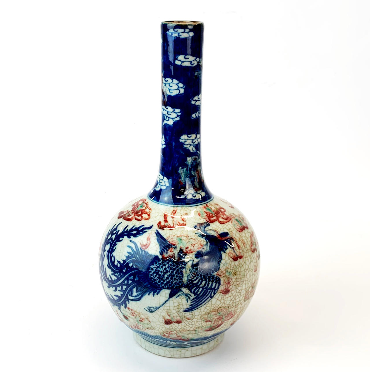 CHINESISCHE BLAU UND ROT GLASIERTE VASE.
