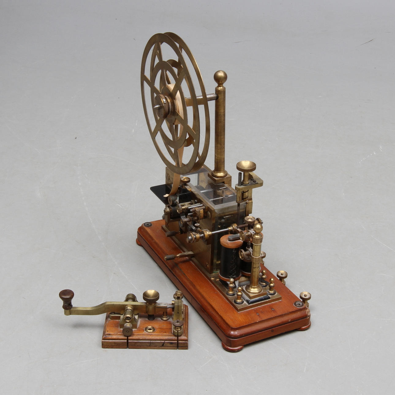 TELEGRAF, 2 delar, LM Ericsson, 1800/1900-tal.