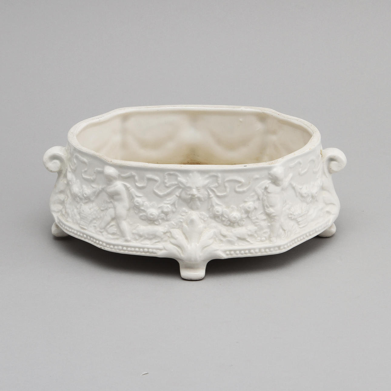 SKÅL, flintgods, 1900-tal.