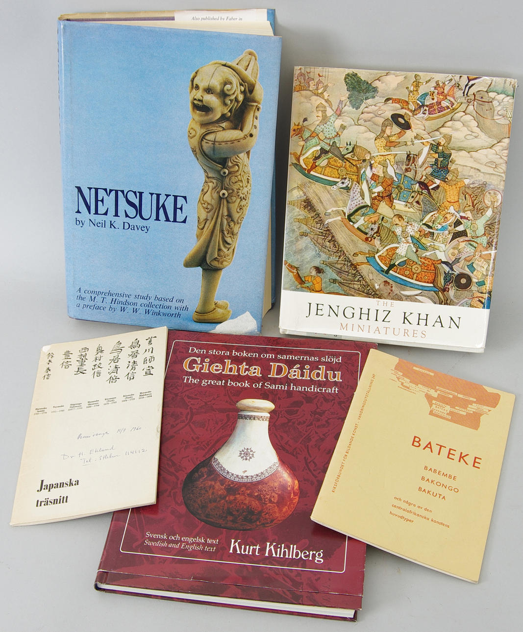 REFERENSLITTERATUR, netsuke, miniatyrer m.m.