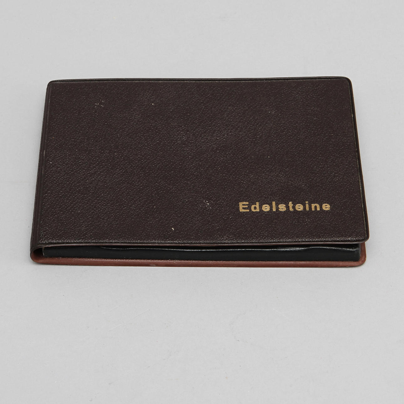 ÄDEL och SMYCKESTENAR.