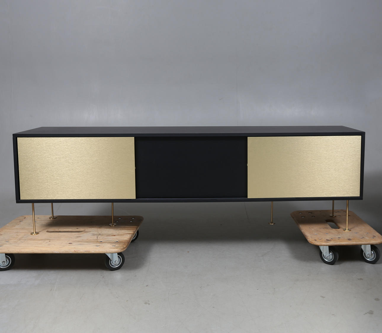 SIDEBOARD/MEDIABÄNK, Vogue, Decotique.