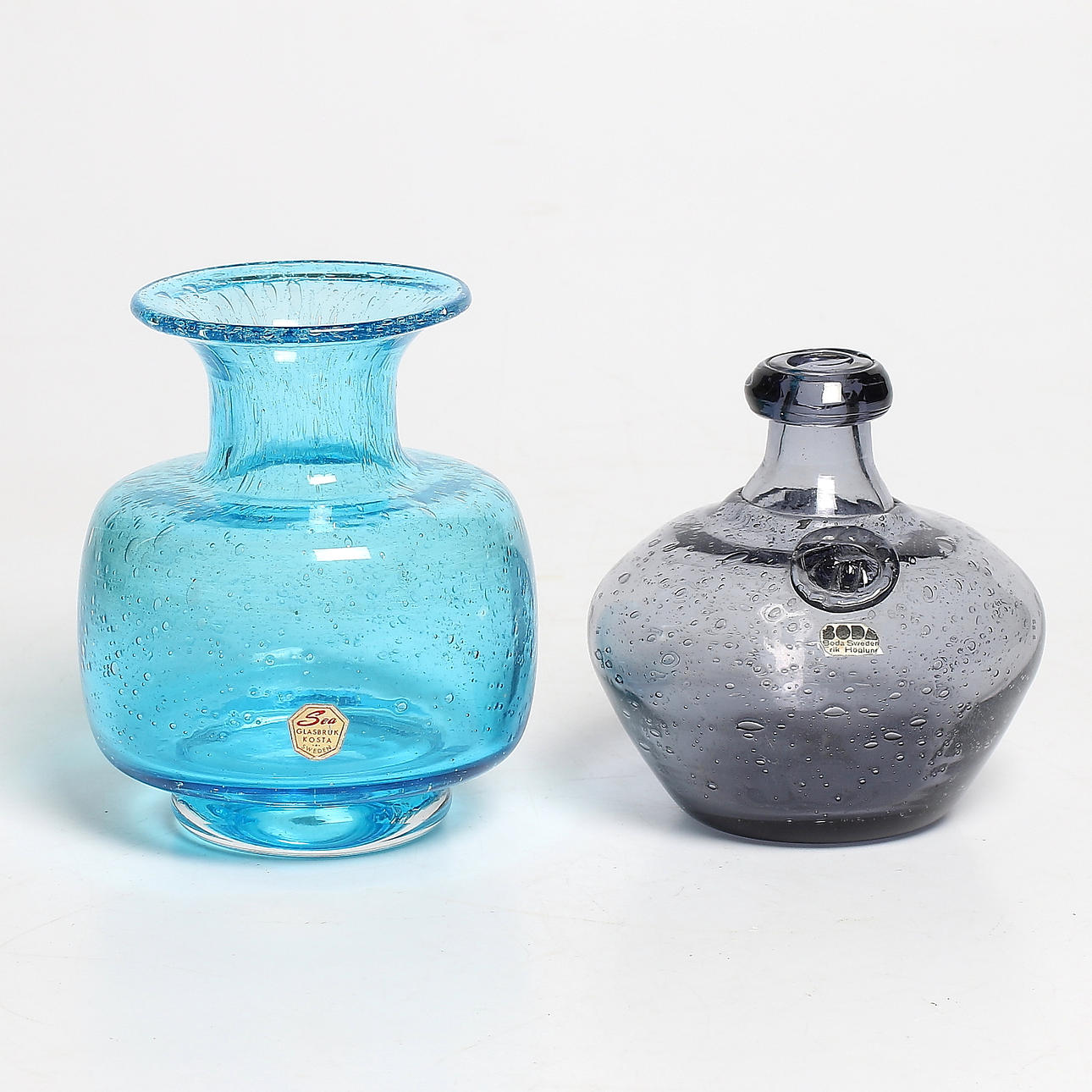VASER , 2 st, glas, bl.a. Erik Höglund. Boda glasbruk.
