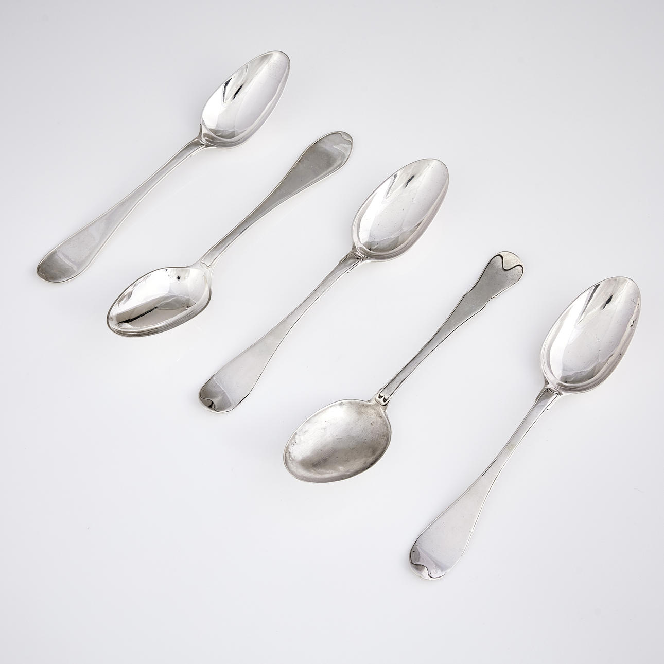 A set of 5 silver (2+2+1) dining spoons by Mikael Nyberg, Stockholm 1791, Stephan Westerstråhle, Stockholm 1792 and Hans Langberg, Söderhamn 1771.