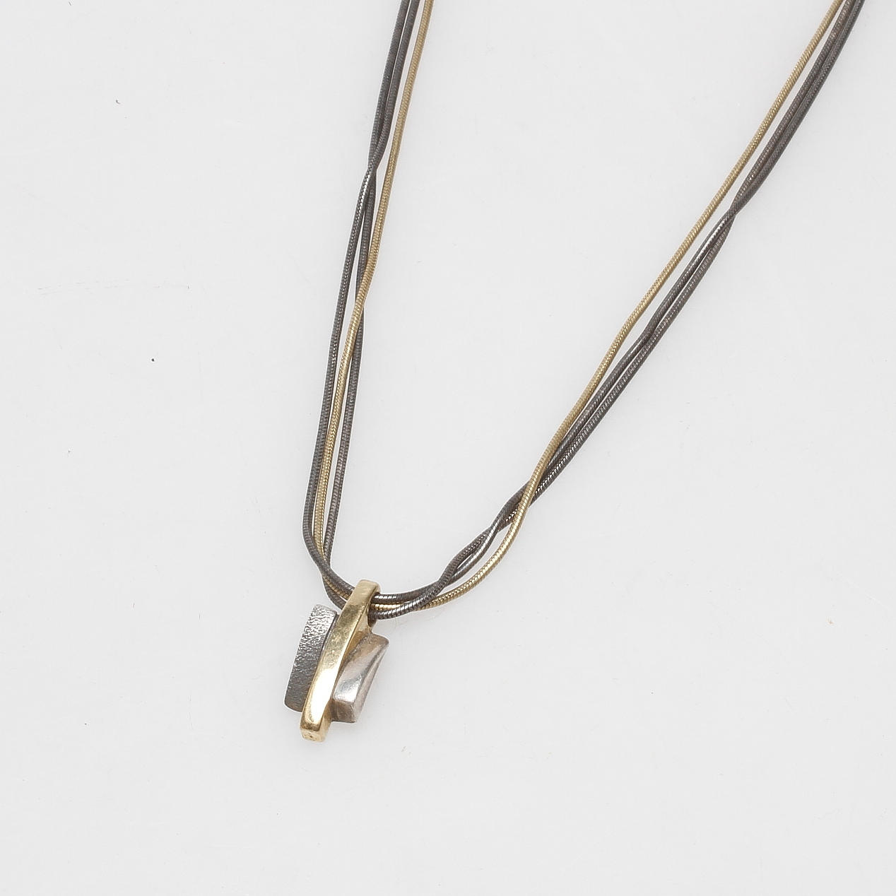 COLLIER med HÄNGE, silver, 1900-talets andra hälft.