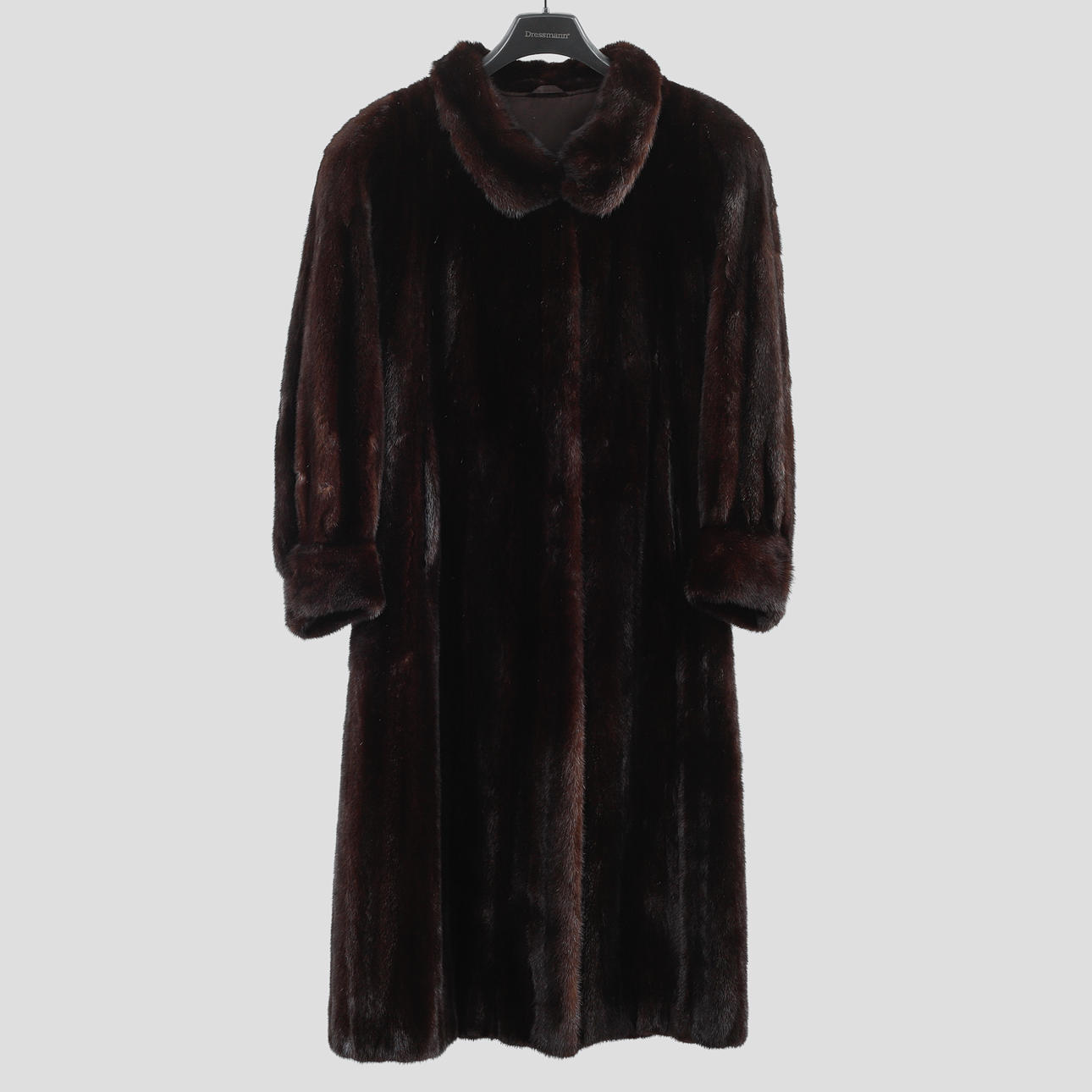 FUR COAT, Saga mink.