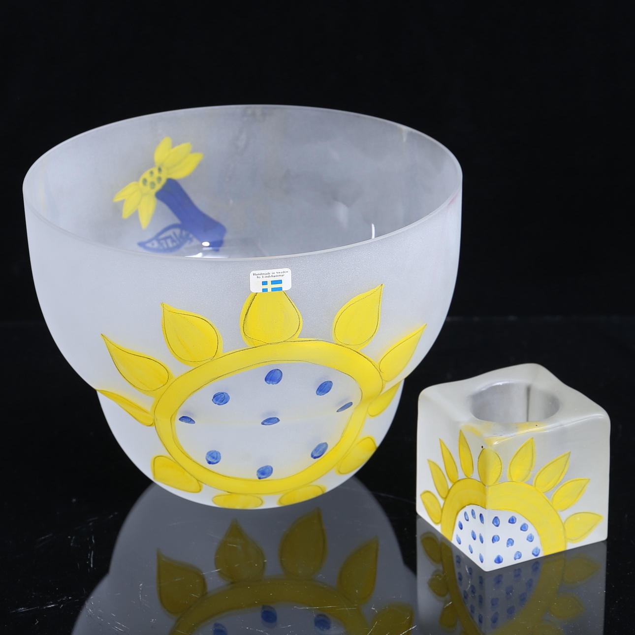 BIRGITTA WATZ. Bowl and lantern, Lindshammar. Glass - Art glass - Auctionet