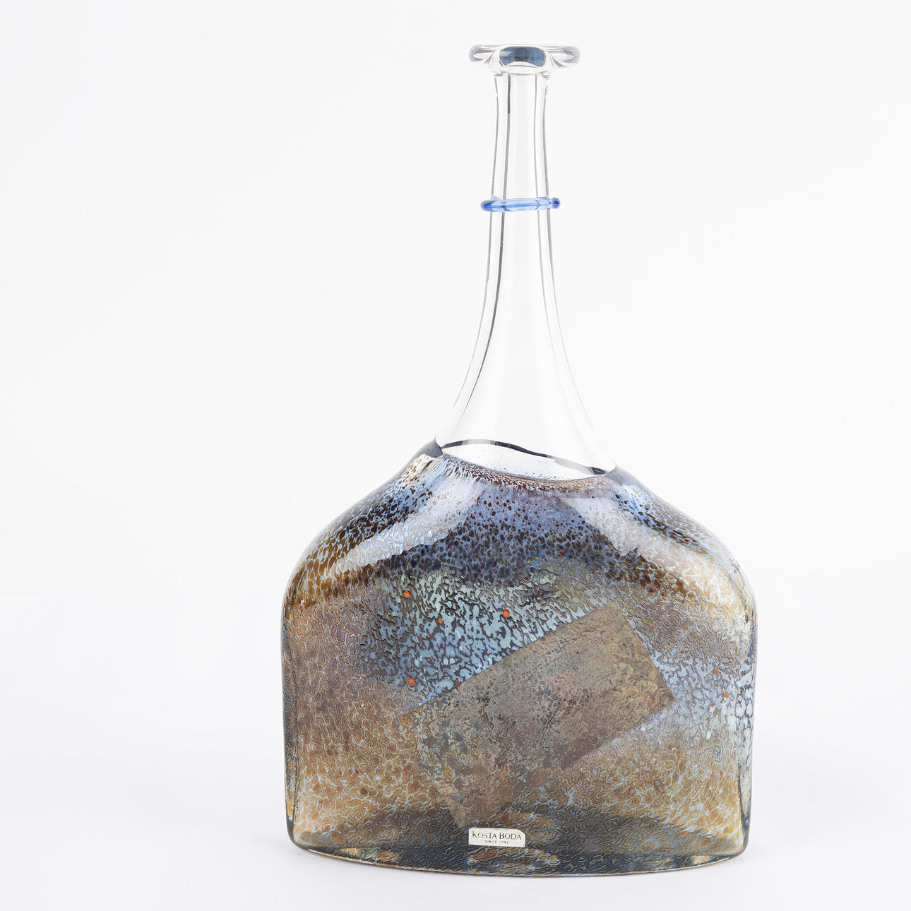 BERTIL VALLIEN. Vass/bottle, “Satellite”, glass, label marked, unsigned.