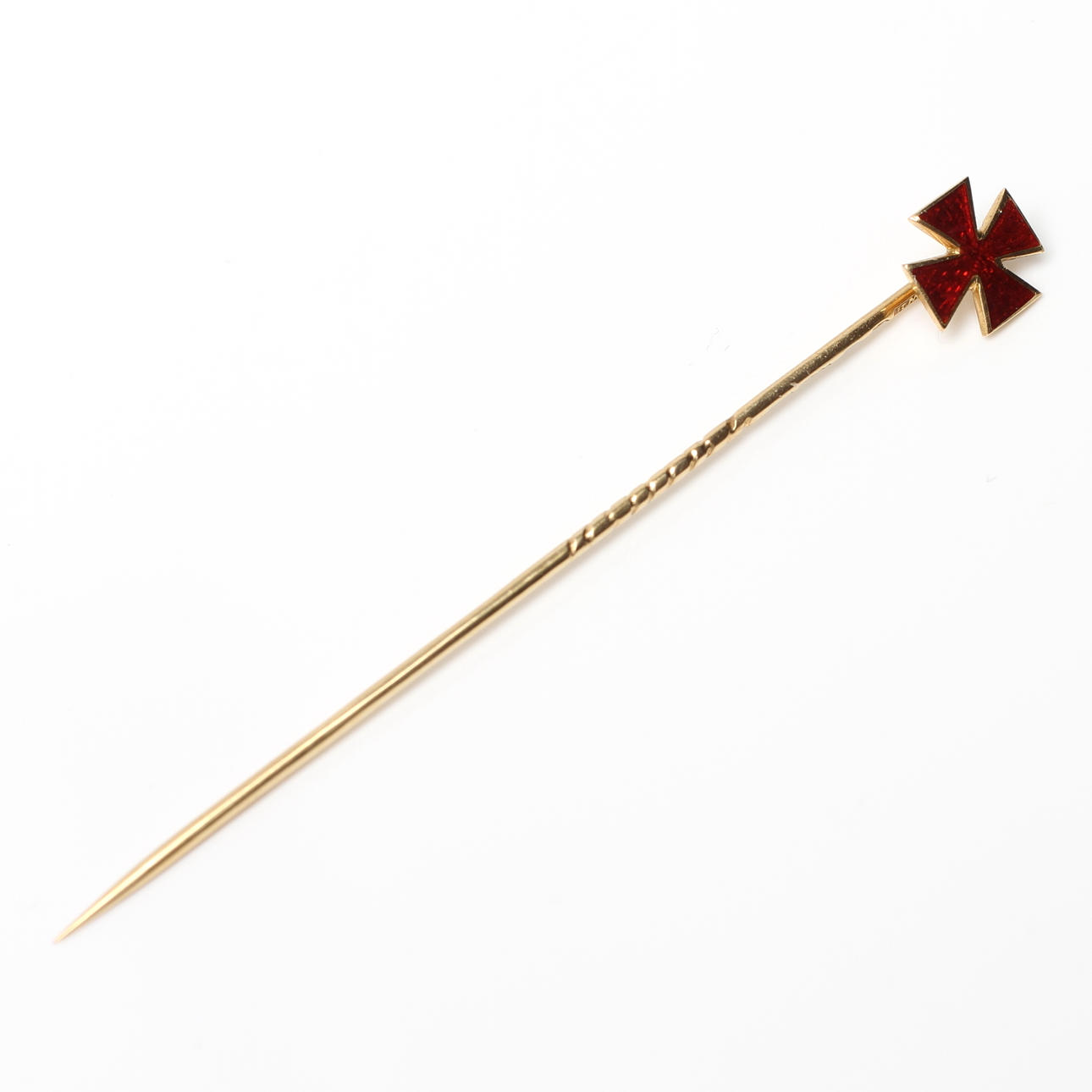 NÅL, 18k guld med malteserkors, emaljarbete, Wilhelm Harbeck Stockholm 1921.