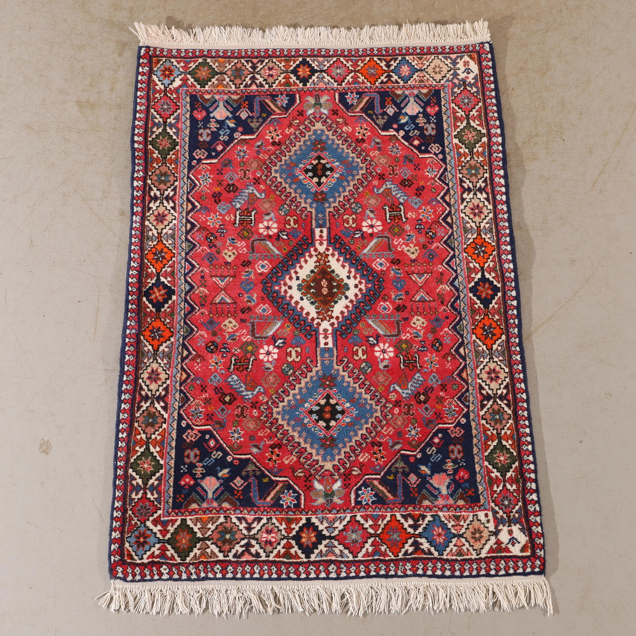 CARPET, oriental, 126 x 84 cm.