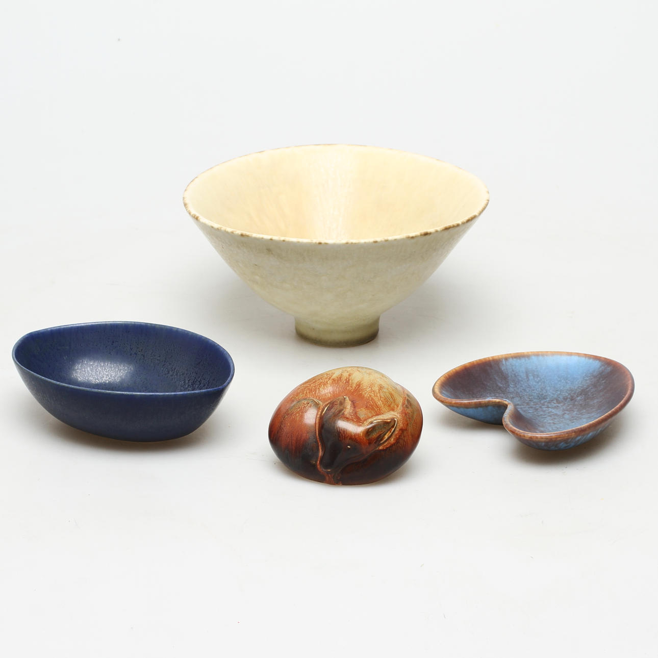 PARTI KERAMIK, 4 delar, Gunnar Nylund och Carl-Harry Stålhane, Rörstrand.