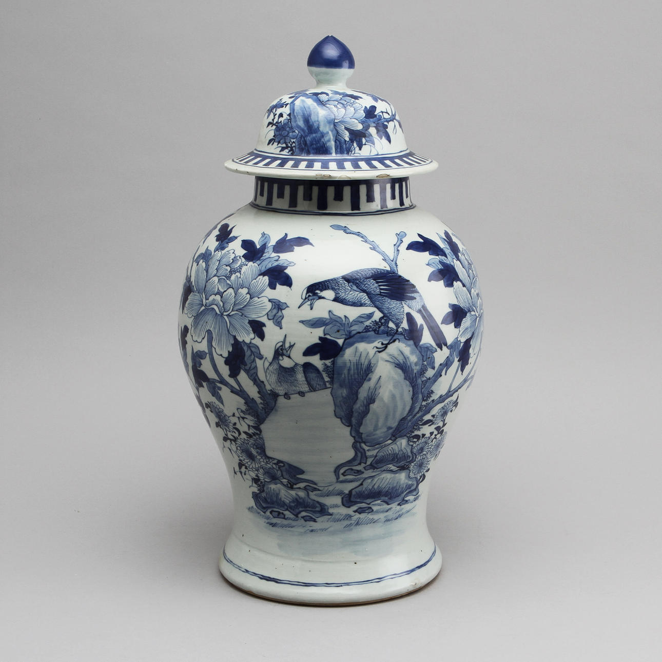 LOCKURNA, porslin, Kina, 1800-tal.