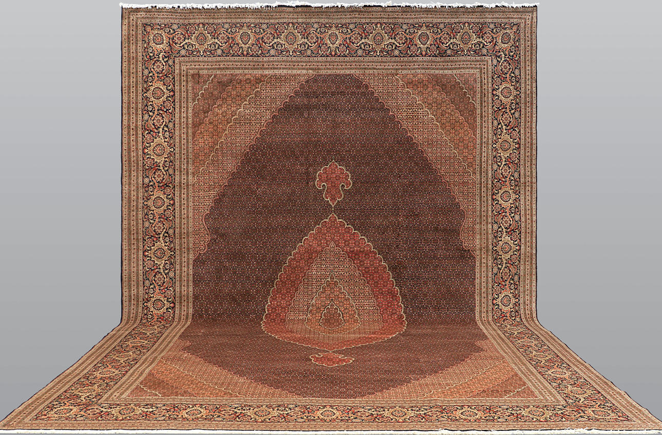 ORIENTTEPPICH. Täbris, quadratisch 40 Radj, 600 x 396 cm.