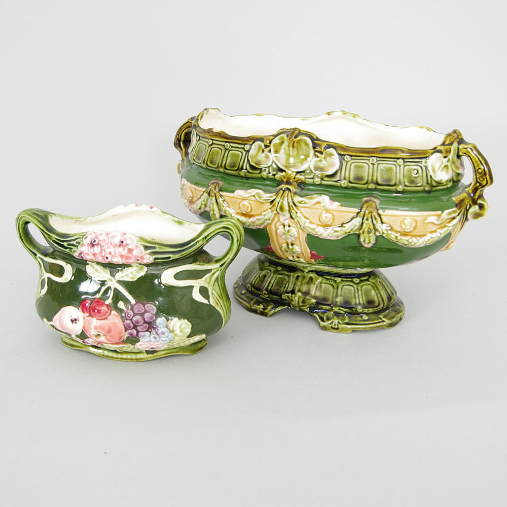 JARDINJÄRER, 2 stycken, sekelskiftet 1800/1900.