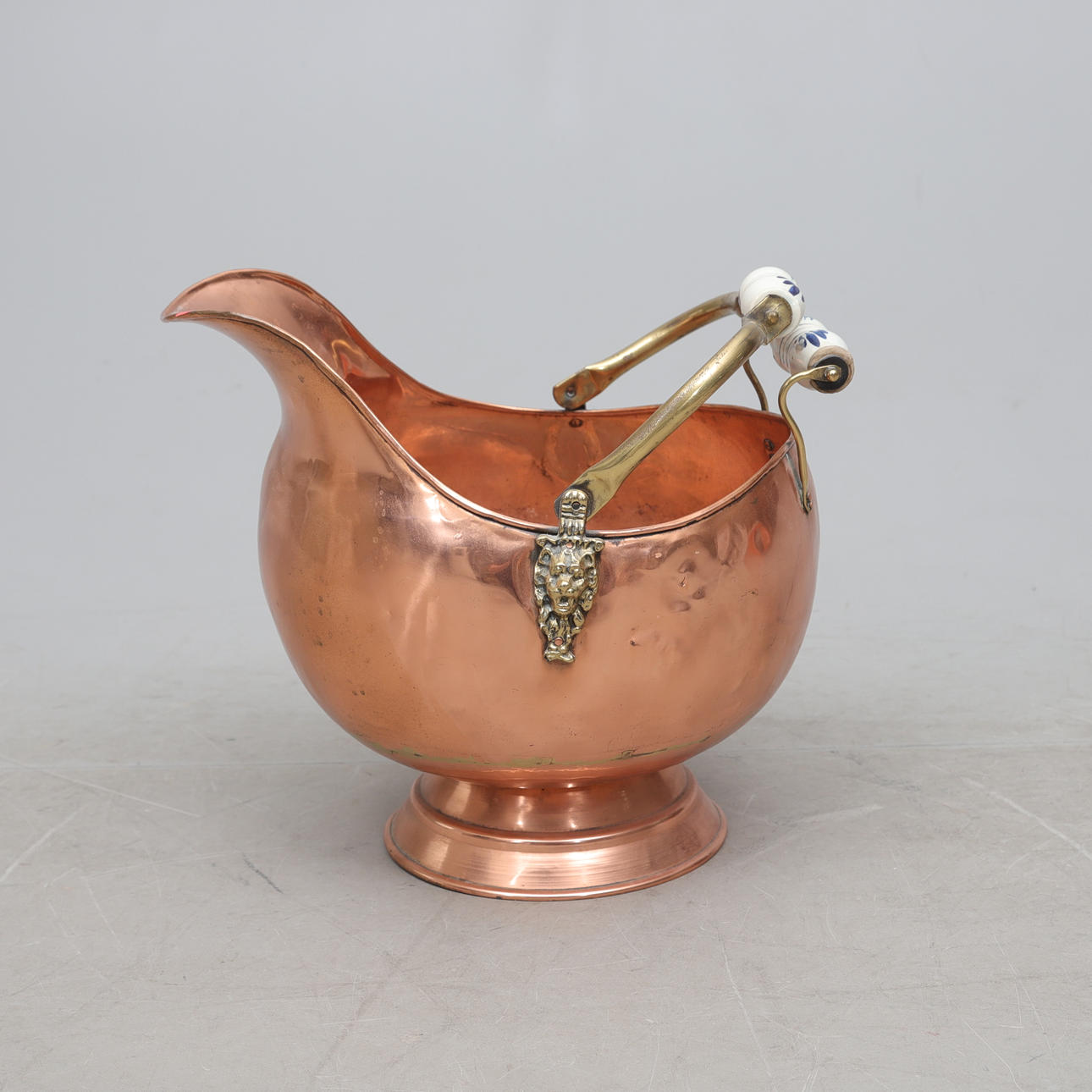 VEDHÄMTARE, koppar, 1900-tal.