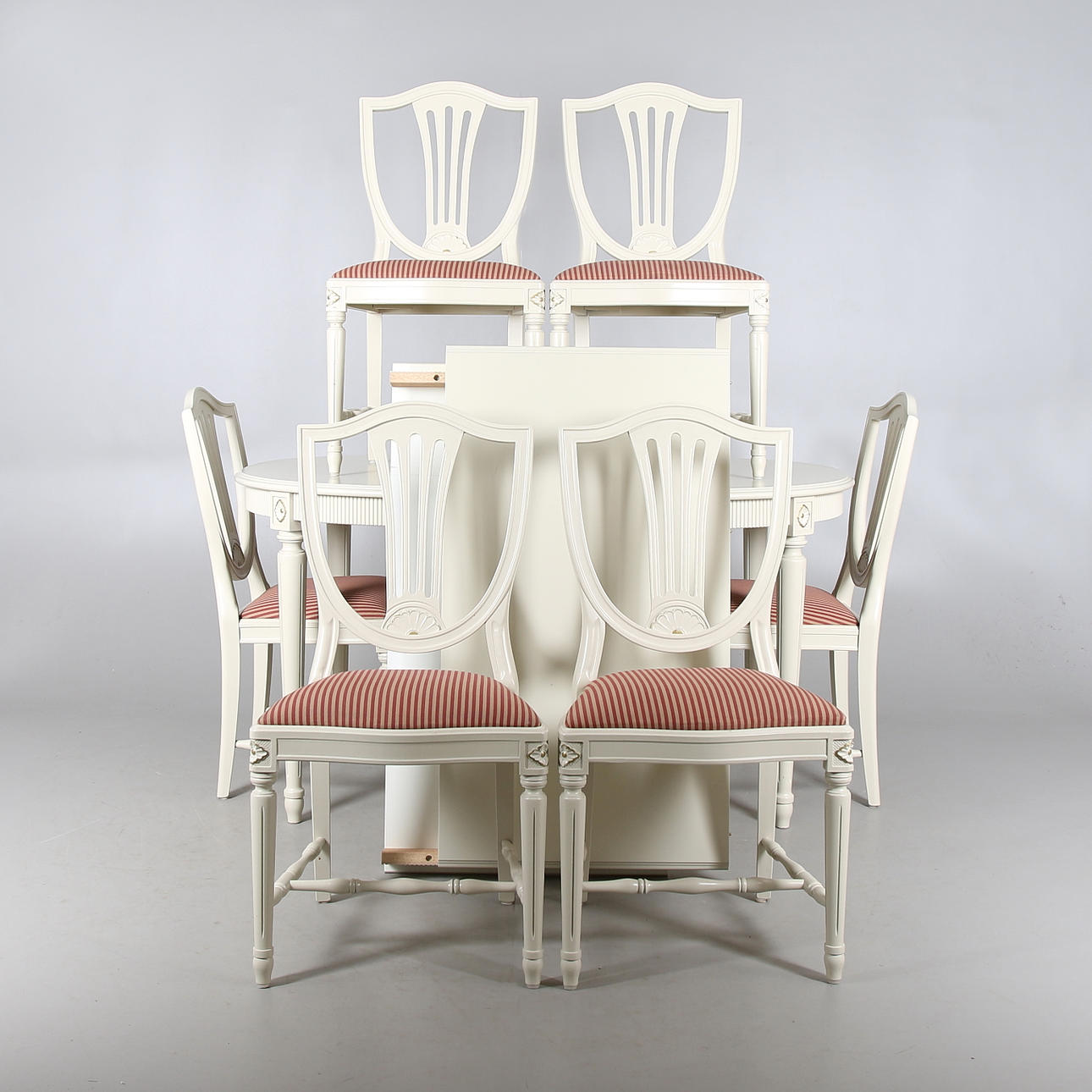 MATSALSGRUPP, 9 delar, Gustaviansk stil. 1900-talets andra hälft.