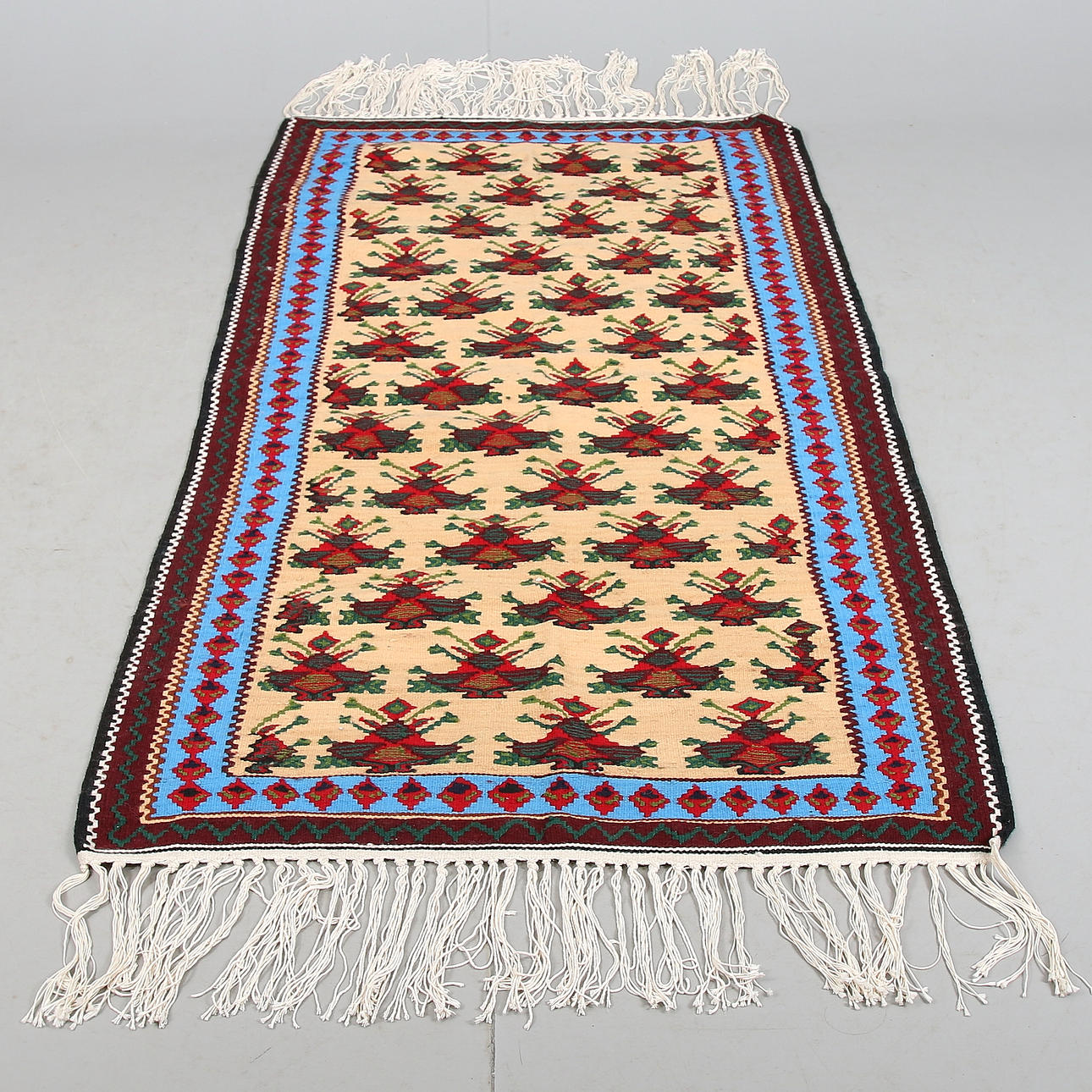 MATTA, Kelim, ull, Persien, 1900-tal. 200 x 104 cm.