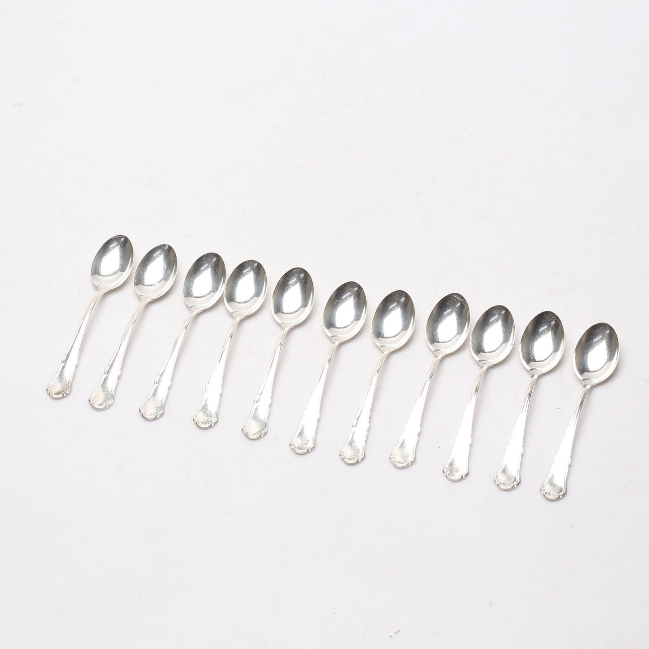 SKEDAR, 11 st, silver, vikt ca. 142,5 gram.