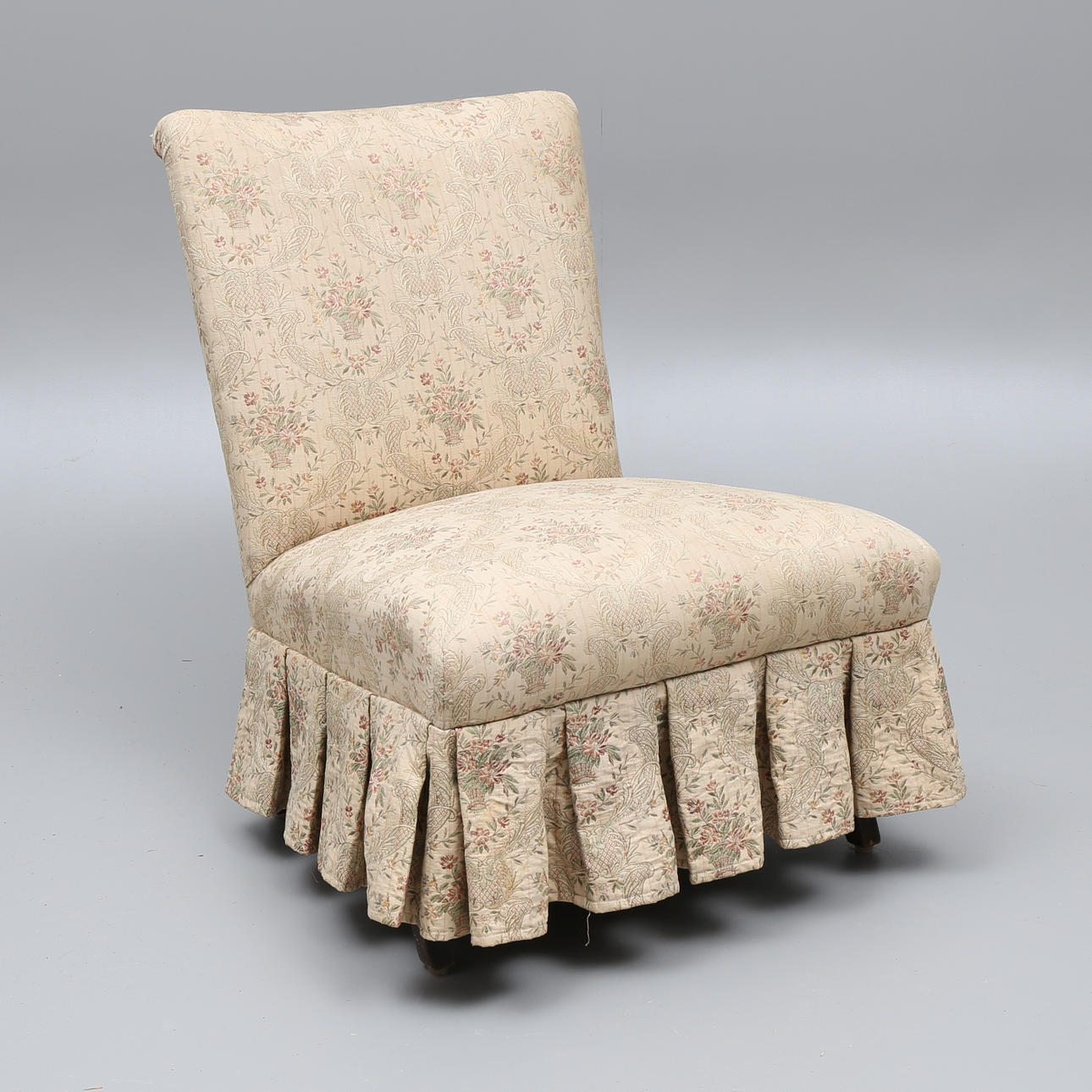 EMMAFÅTÖLJ, 1900-talets första hälft.