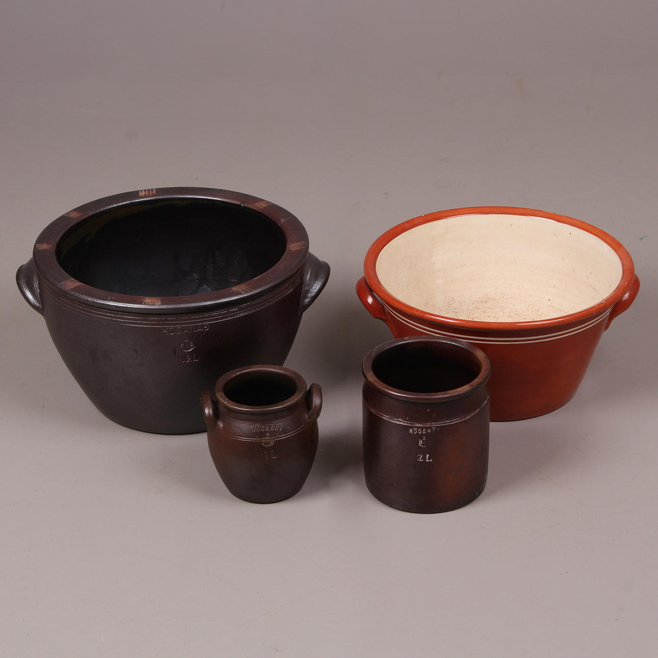 KRUS, 4 st. Stengods samt lergods, Höganäs samt Upsala Ekeby.