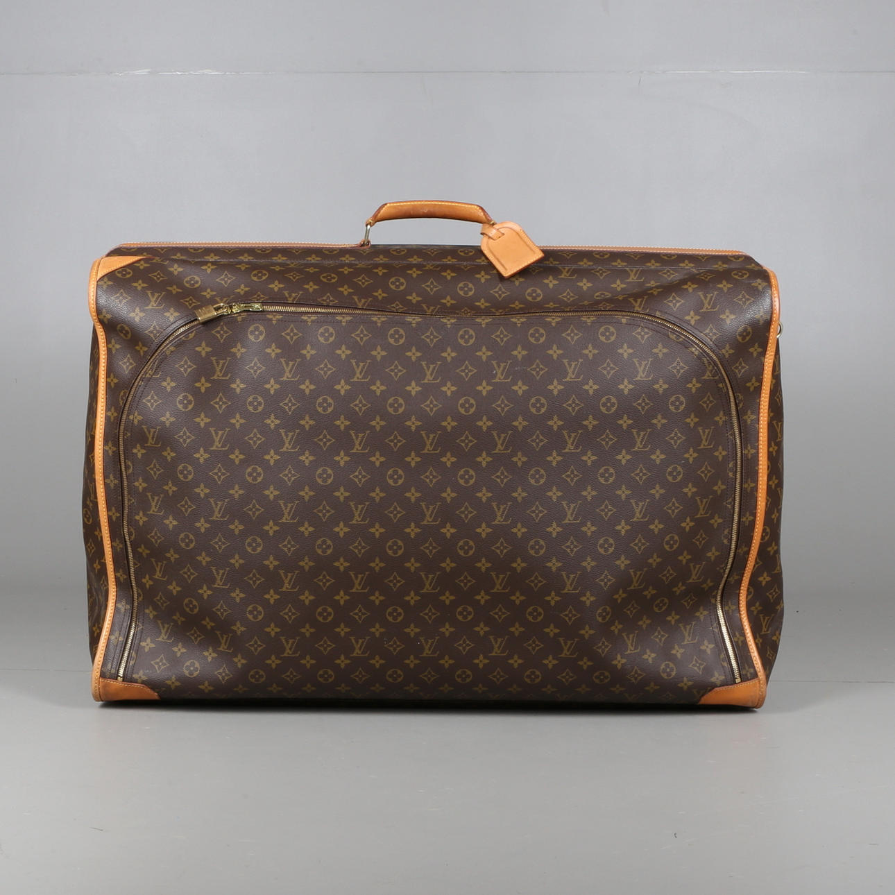 RESVÄSKA, Louis Vuitton, Paris, Made in U.S.A.