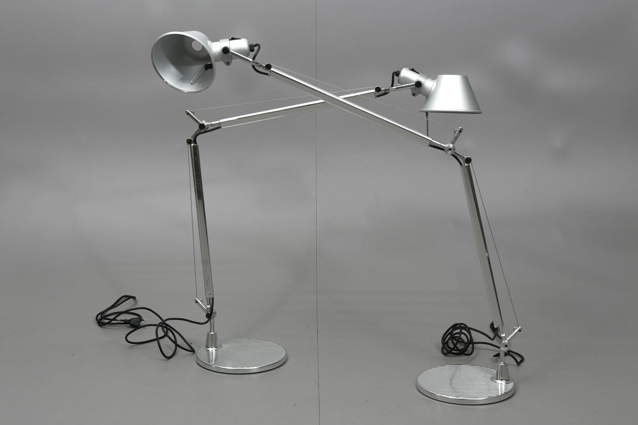 BORDSLAMPOR, metall, 2 stycken, Artemide, Tolomeo, Italien.