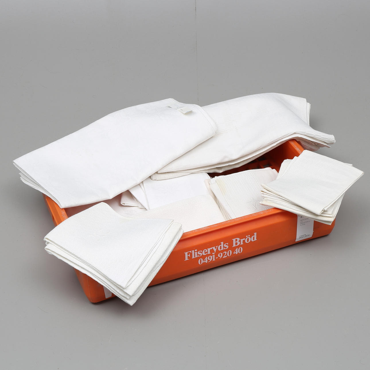 PARTI DUKAR och SERVETTER m m, linne.