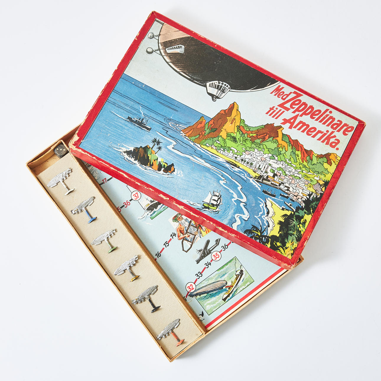 WITH ZEPPELINS TO AMERICA, game with playing field and 6 game pieces ...