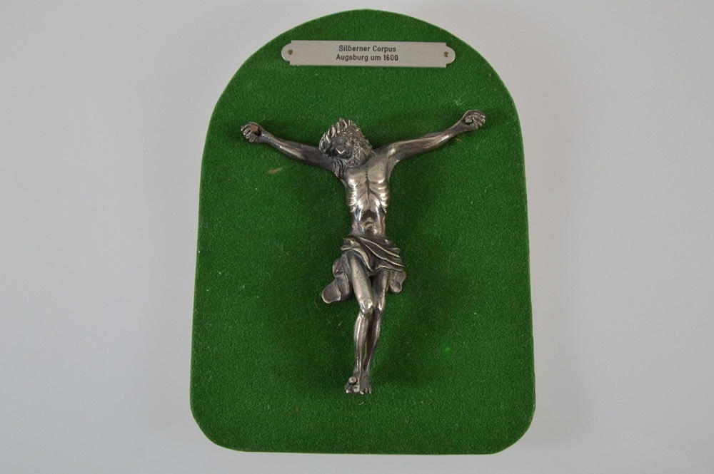 CORPUS CHRISTI, silver, omkring 1600.