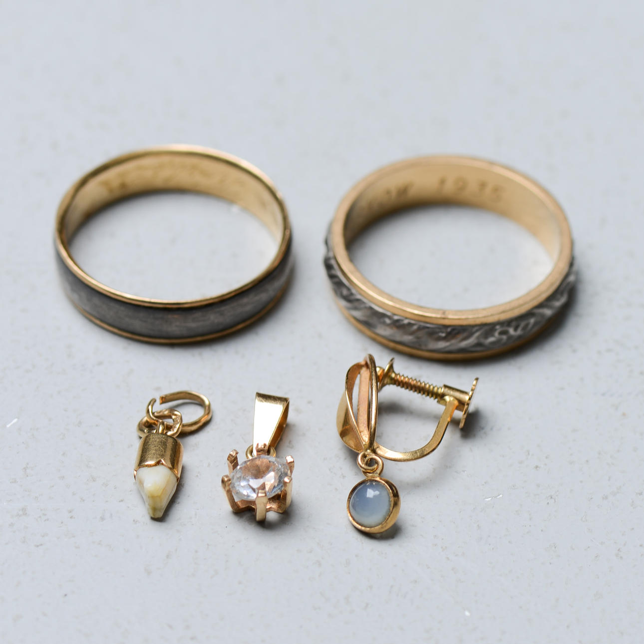 OBJETOS DE ORO, peso total 14 gramos.