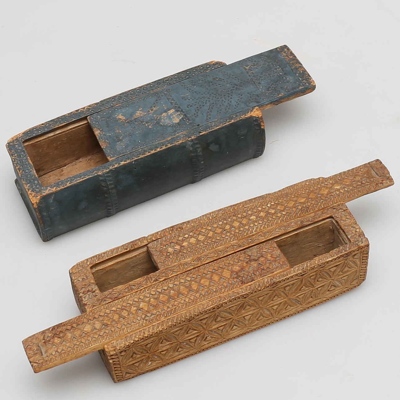 SKRIN MED LOCK, 2 st, Norge 1800-tal.