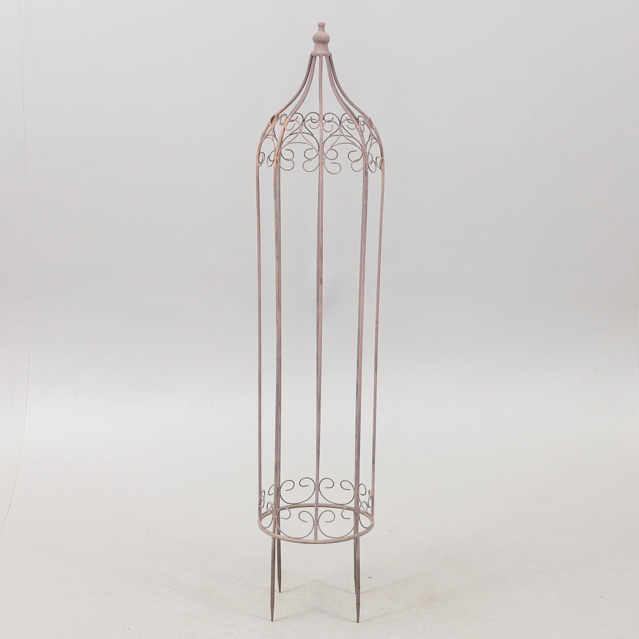 BLOMSTERSPALJÉ, metall, 1900-talets andra hälft.