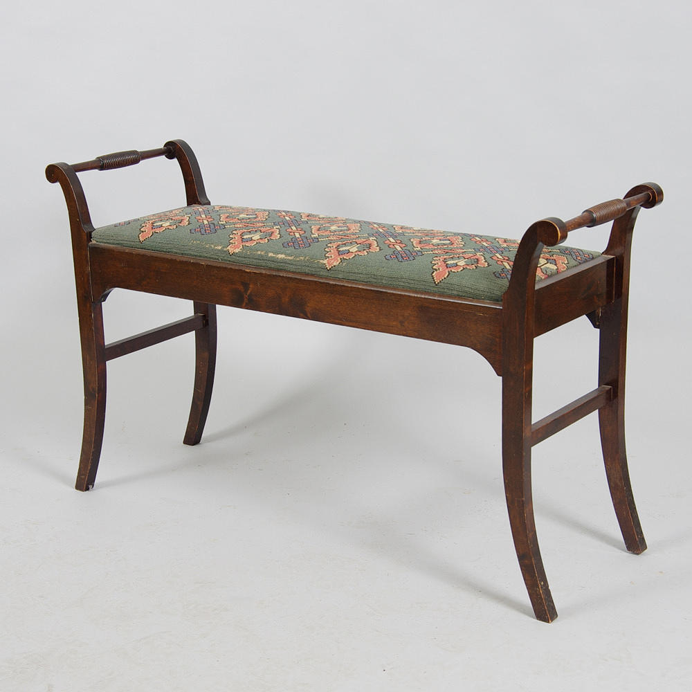 PALL, betsat trä, 1900-talets första hälft.