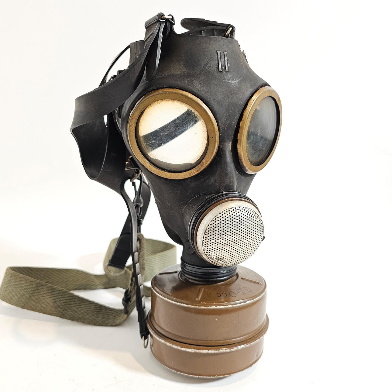 OLD HELLERMANN MASK. EUROPE. AFTER THE SECOND WORLD WAR.