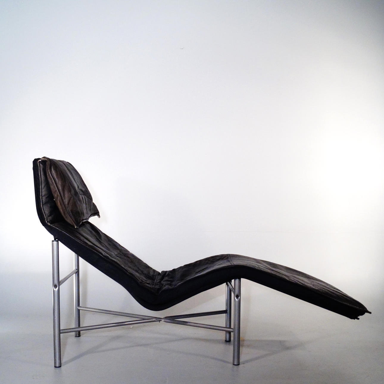 TORD BJÖRKLUND. Recliner, “Skye”, IKEA.