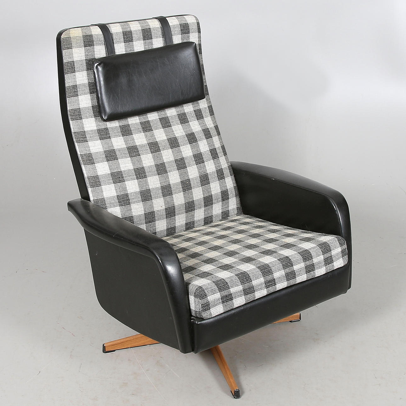 FÅTÖLJ, 1970-tal.