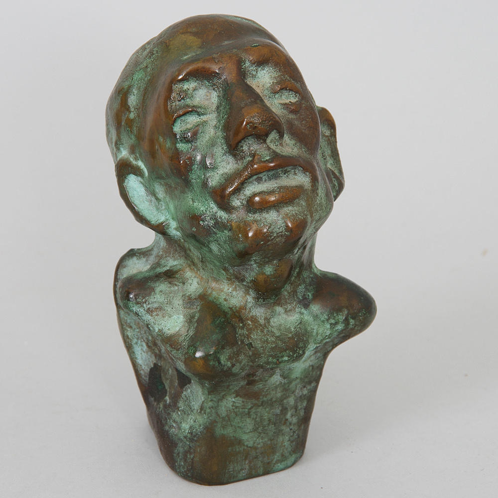 HELGE HÖGBOM. Skulptur, manshuvud, patinerad brons, signerad H W Högbom.