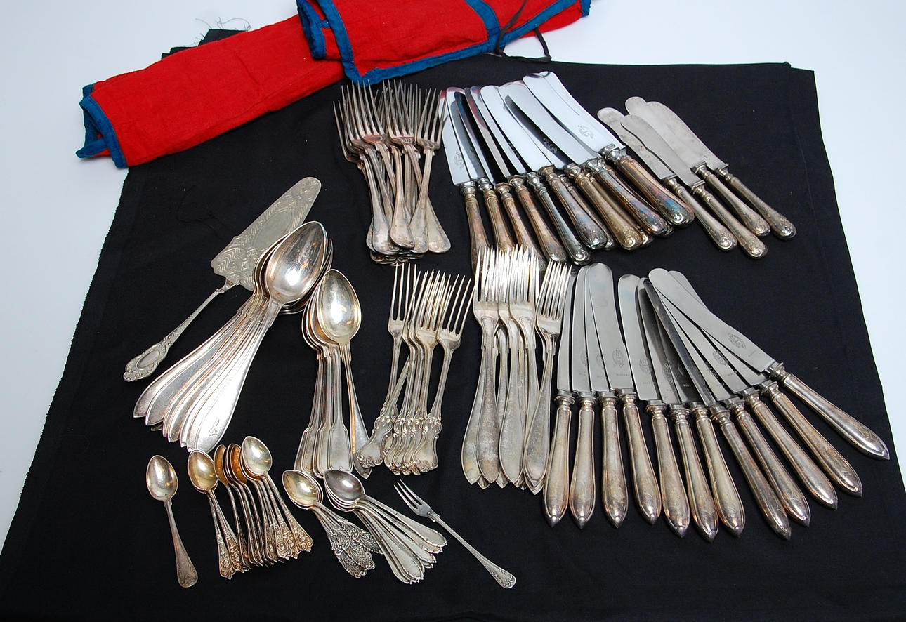 BESTICK, 87 delar, nysilver, diverse bland annat Gammal fransk.