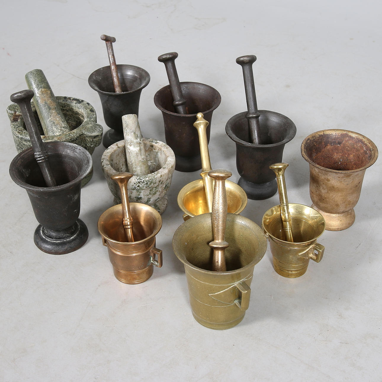 MORTLAR, 11 st, 18/1900-tal.