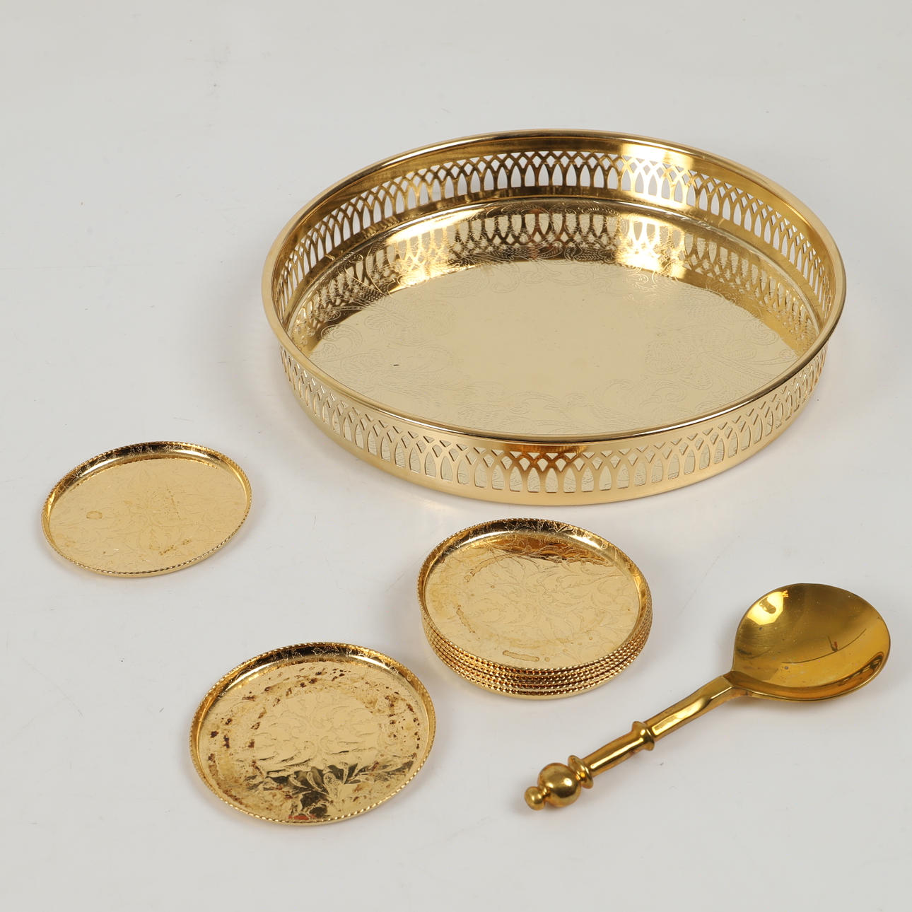 BRICKA M.M., 10 delar, förgyldd mässing, Scandia Present.