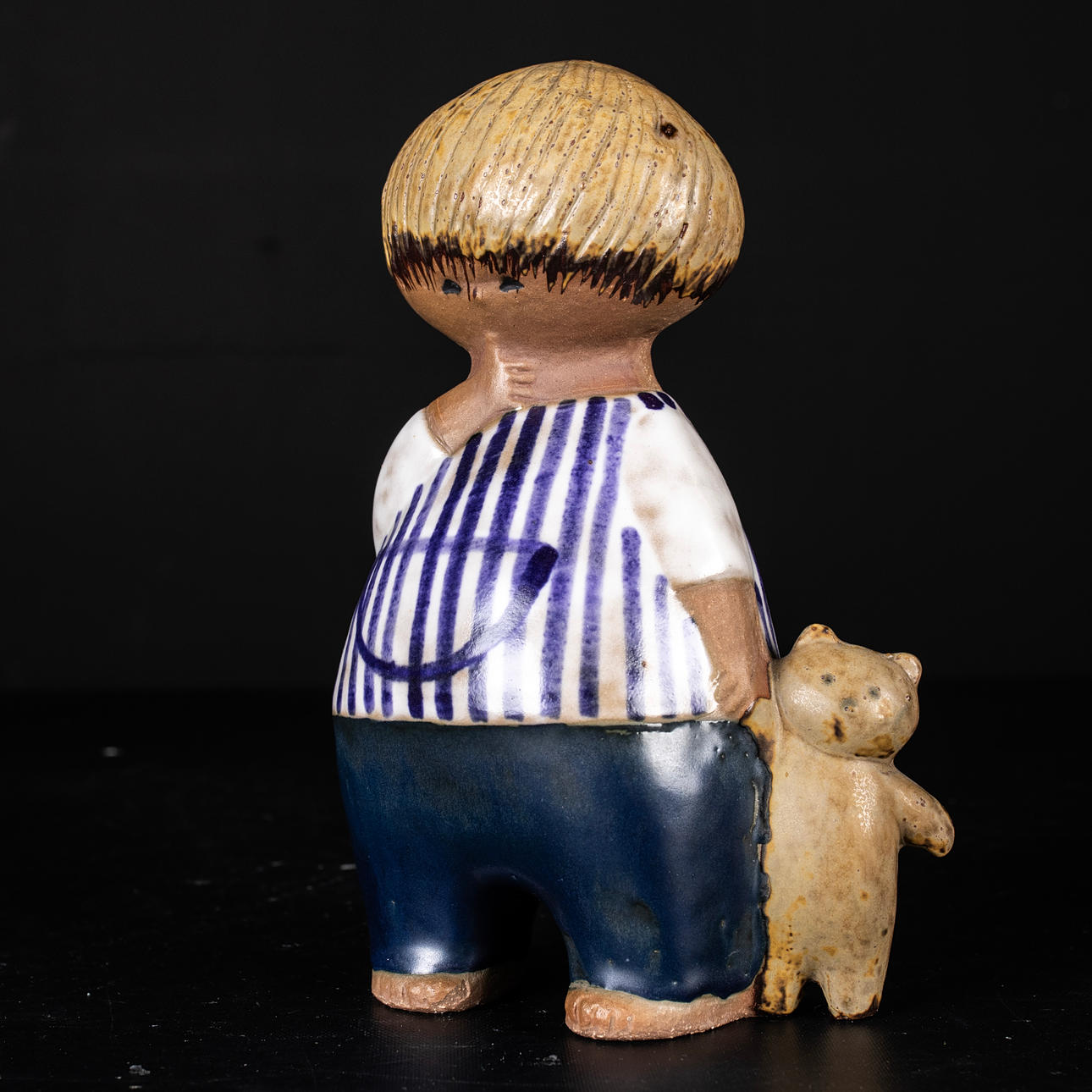 LISA LARSON. Figurin, " Malin " Stengods, Gustavsberg.